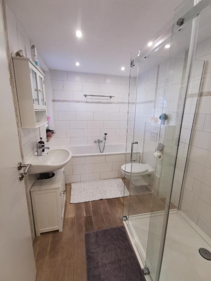 Ferienwohnung Und Pension Guertler Werdau Exterior foto